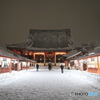 雪の浅草寺3