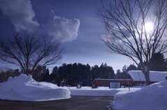 雪の公園駐車場