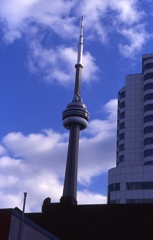 トロントタワ－