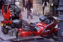 赤い単車