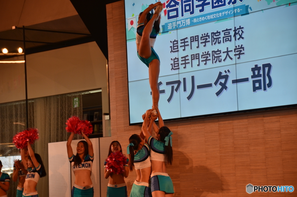 足が見事に上がってます