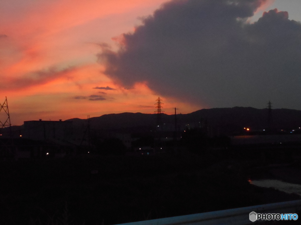 この頃の夕景は見ごろだ