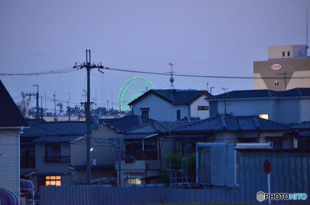 夕方の観覧車