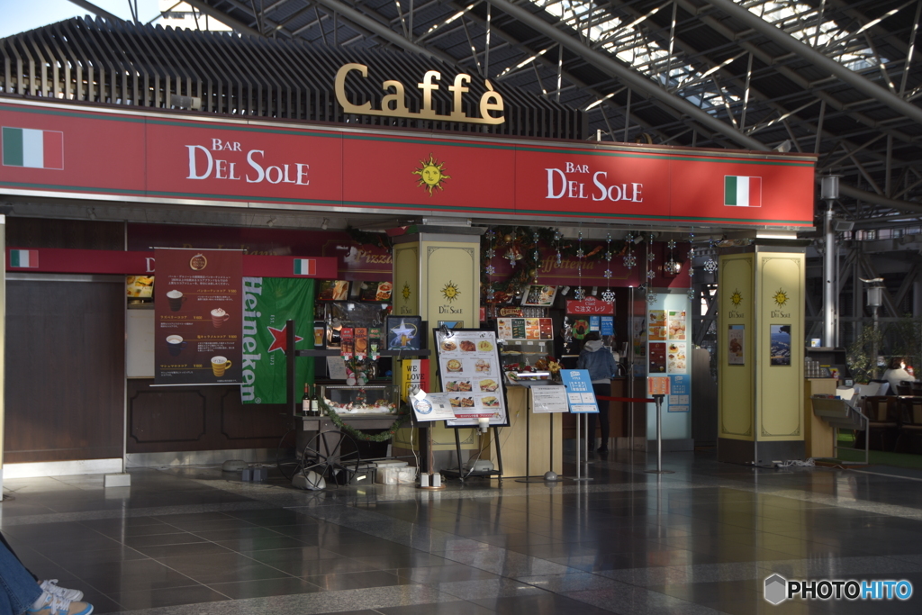 駅上のコーヒショップ