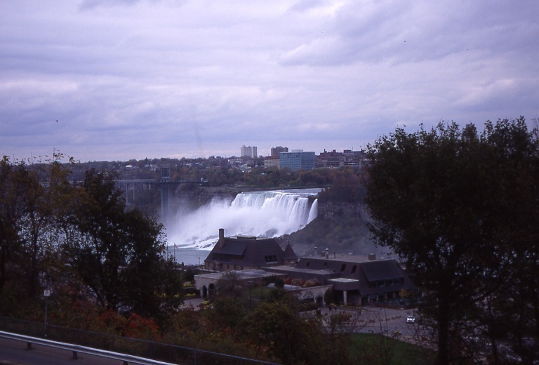 ホテルの窓から