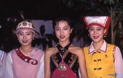 小民族女性たち