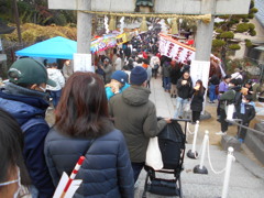 新年あけましておめでとうございます。