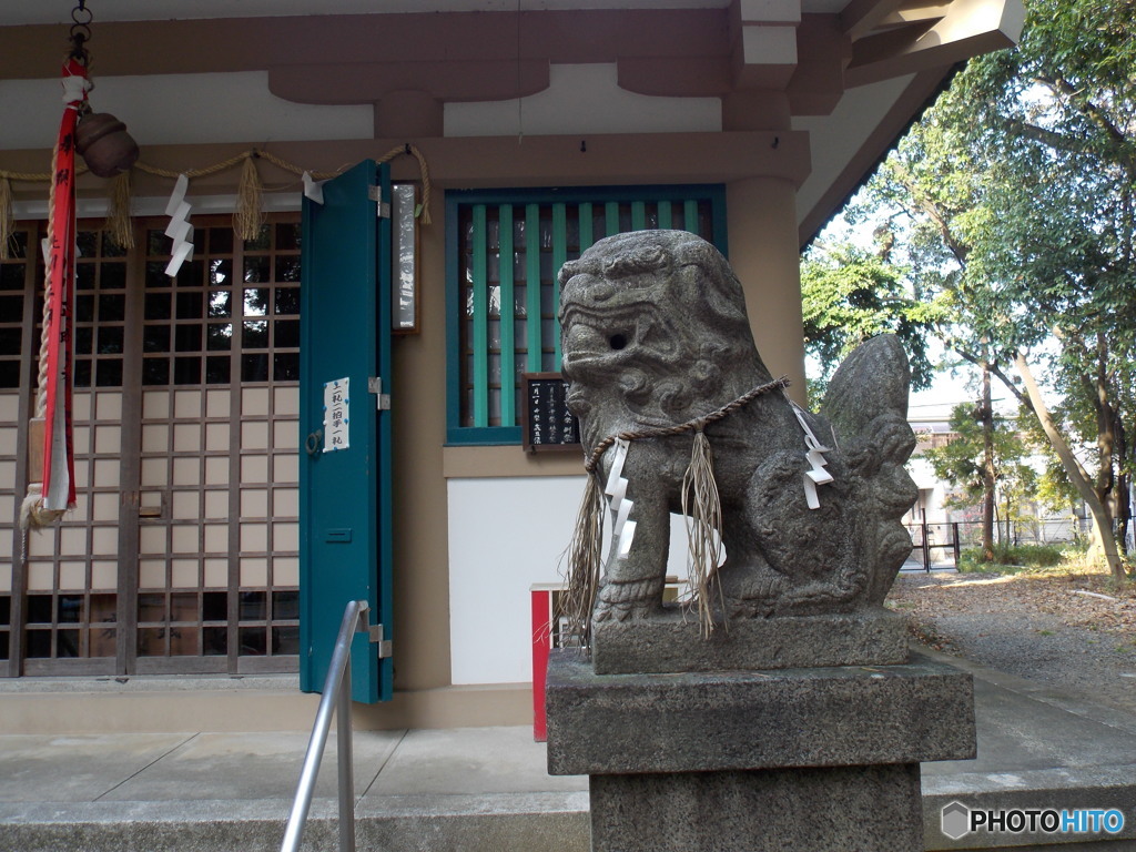 近所の神社