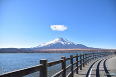 雲と富士山