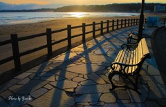 誰もいない海♪