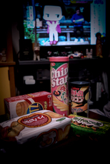 外出控えよ  おやつ買いだめ