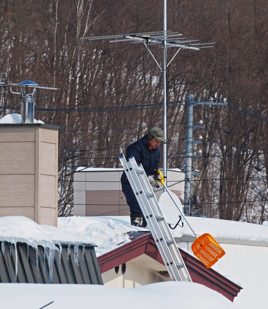 たかちゃんの雪下ろし1
