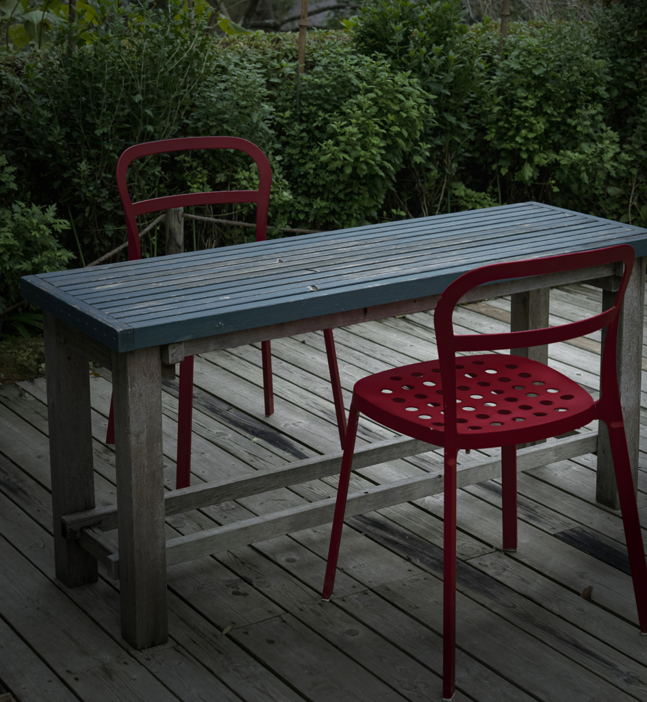 明月院の赤椅子