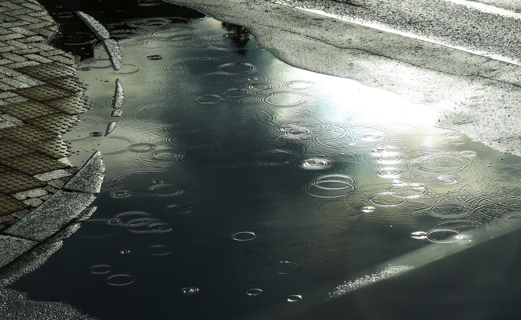 小雨のリング