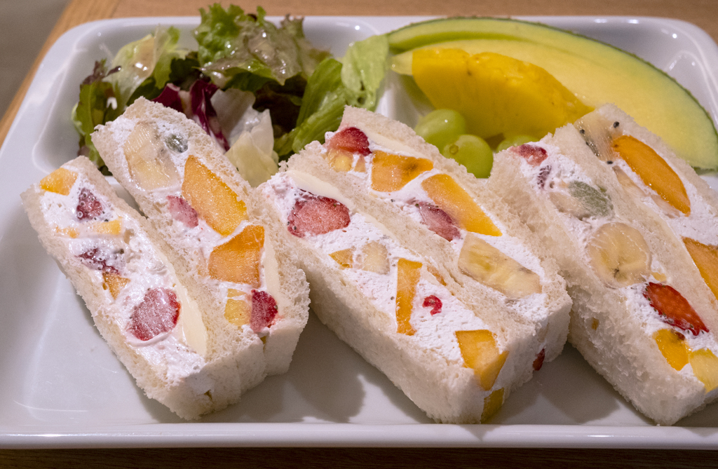 フルーツサンド