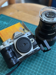 Pinhole lens