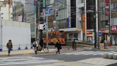 電車とそれぞれ