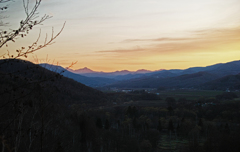 クマネシリ、ピリベツ岳染まる