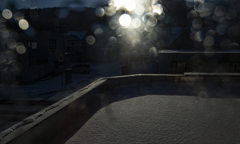 凍れた朝の日の出