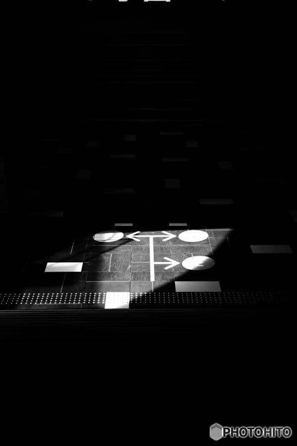 0147-1000190