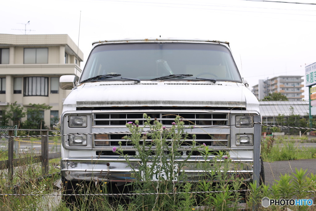 動かぬ車