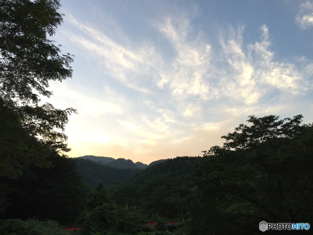 深山の夕暮