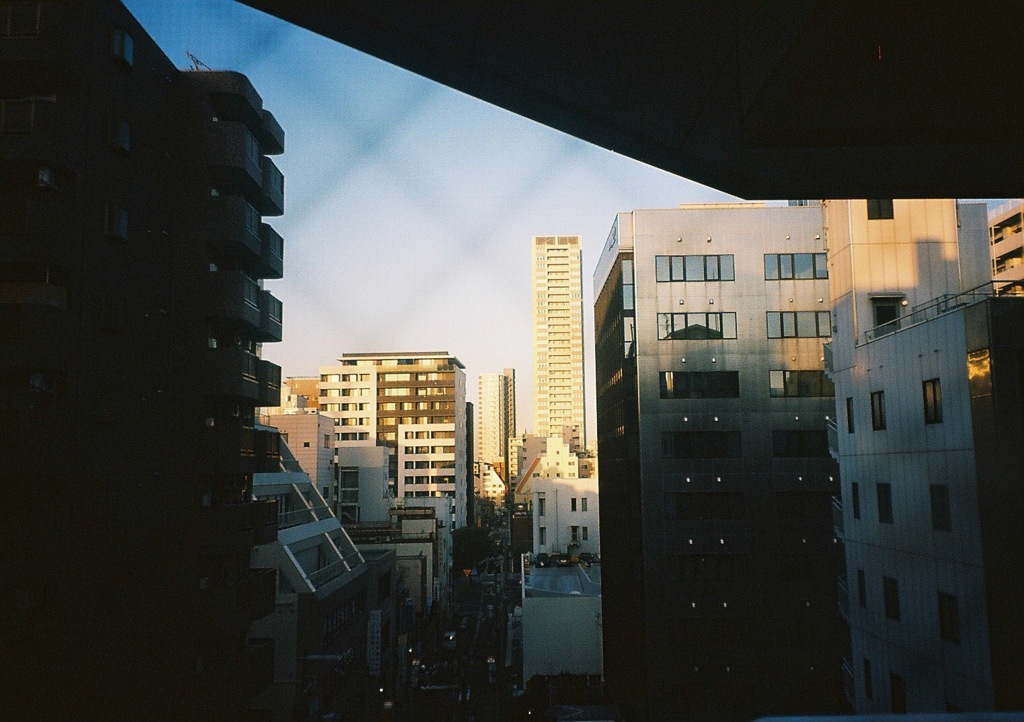 遠く蒼く