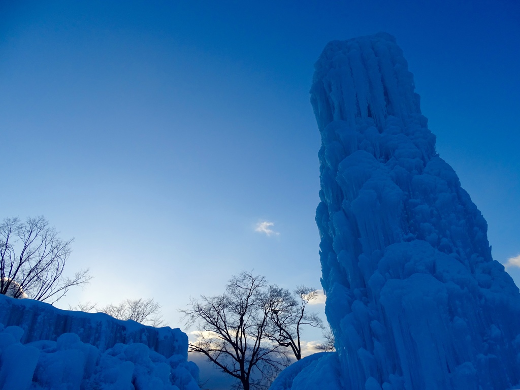 そびえる氷壁