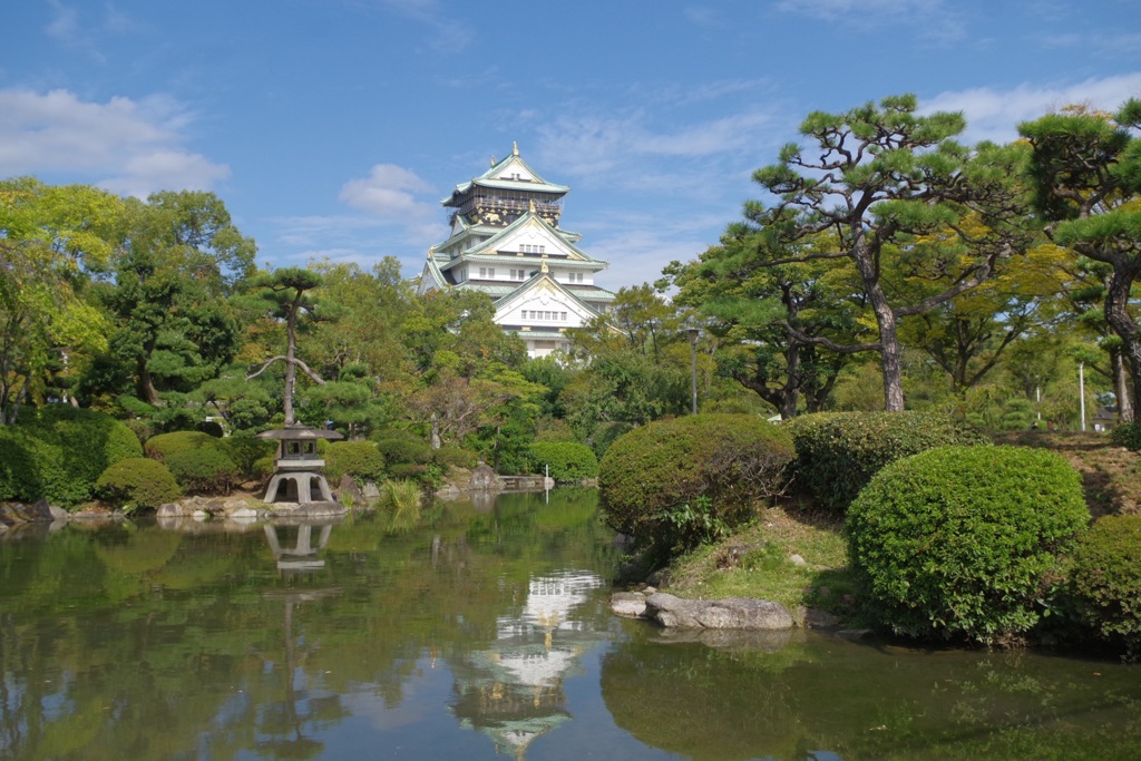 大阪城天守閣と庭園