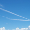 夏空の飛行機雲