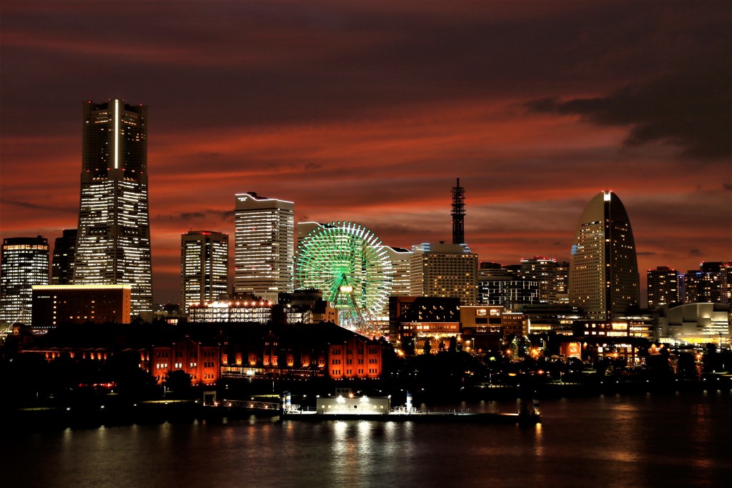 みなとみらいの夕景