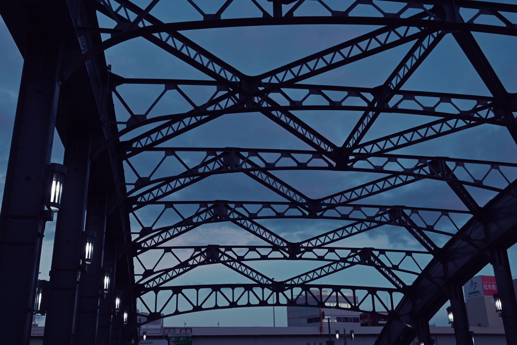薄暮の吾妻橋