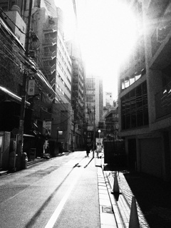 とある六本木にある整体院に続く路地