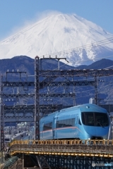 小田急ロマンスカーMSEと富士山！