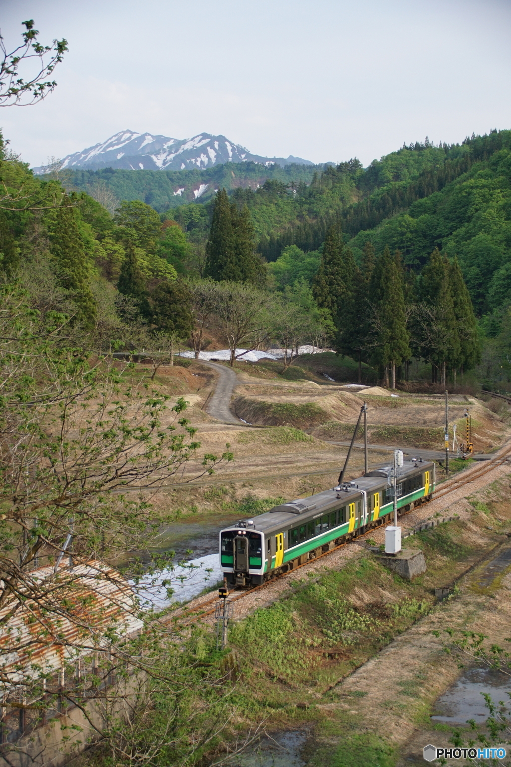 六十里越峠を越えて来た列車！