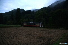 夕暮れ時刻に大白川駅に到着！