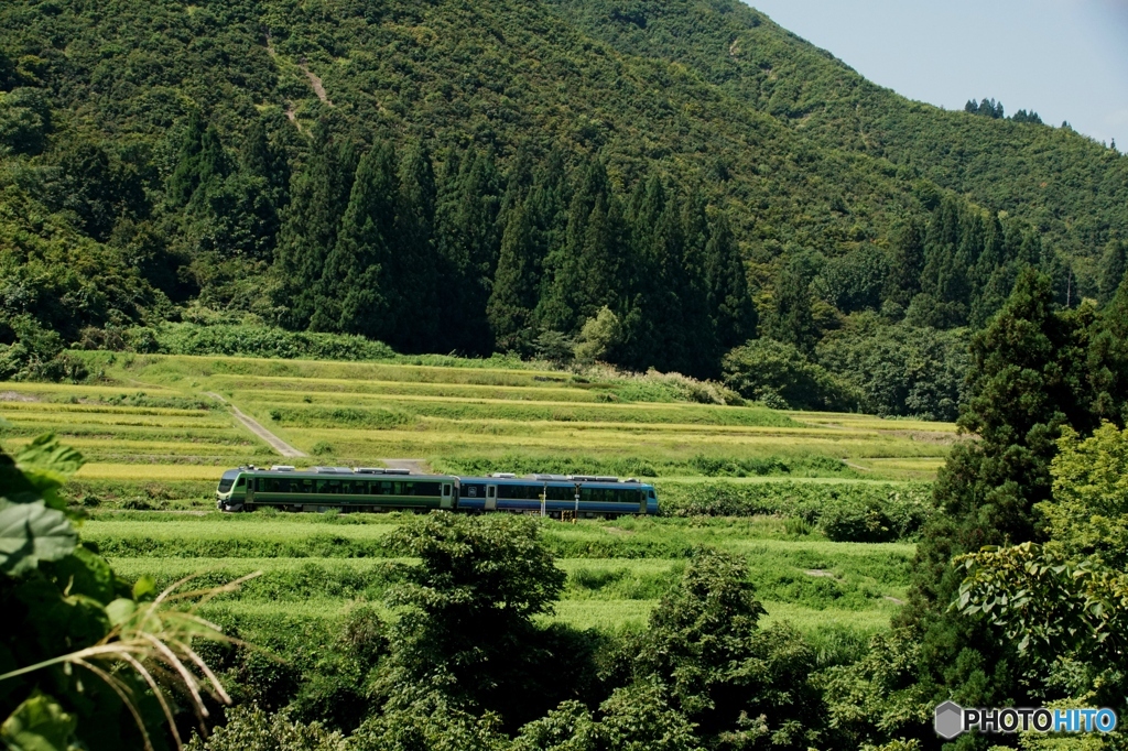 魚沼側只見線に観光列車「さとの」号が走る！①～②の①