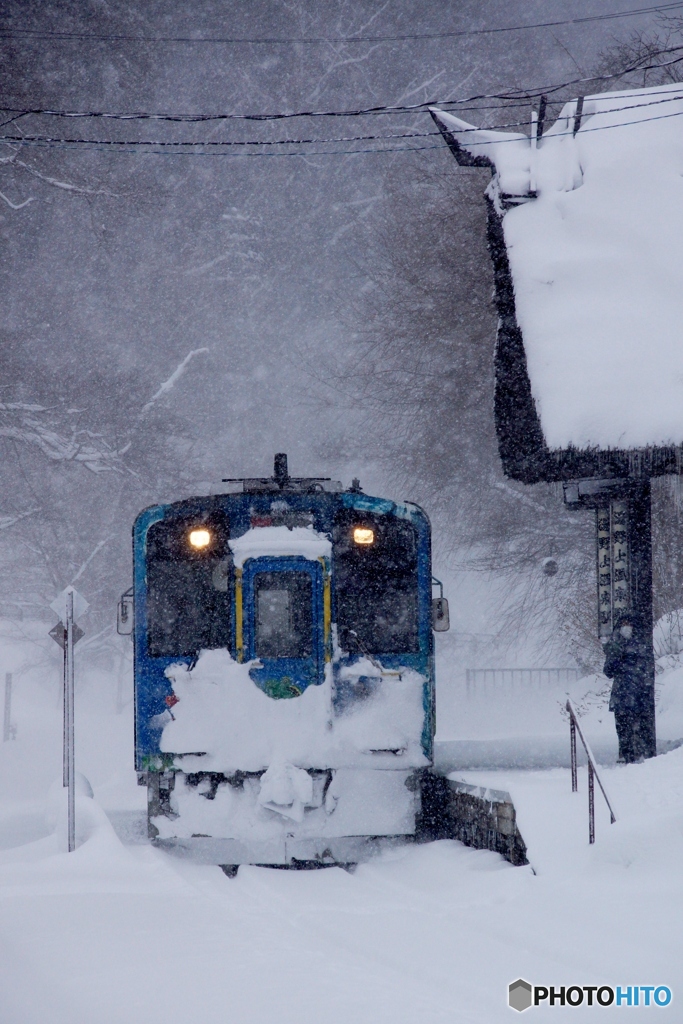 豪雪の湯野上温泉駅！