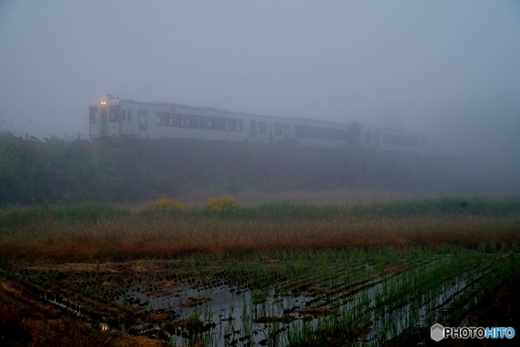 霧の中の始発列車！①