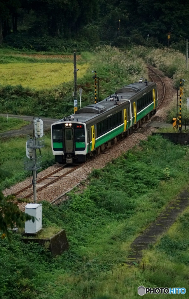 六十里峠を越えて来たキハ120！