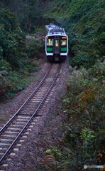 遠くに去り行く列車！