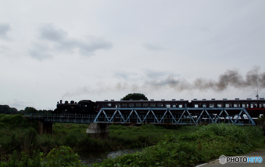 SL「もおか」益子　五行川の鉄橋！