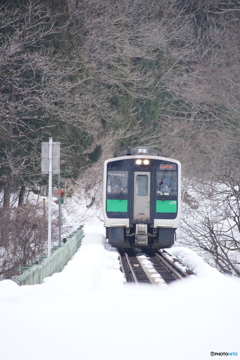 只見線　キハE120正面！