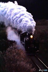 夕暮れの白煙！