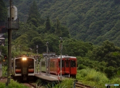 大白川駅　列車交換！