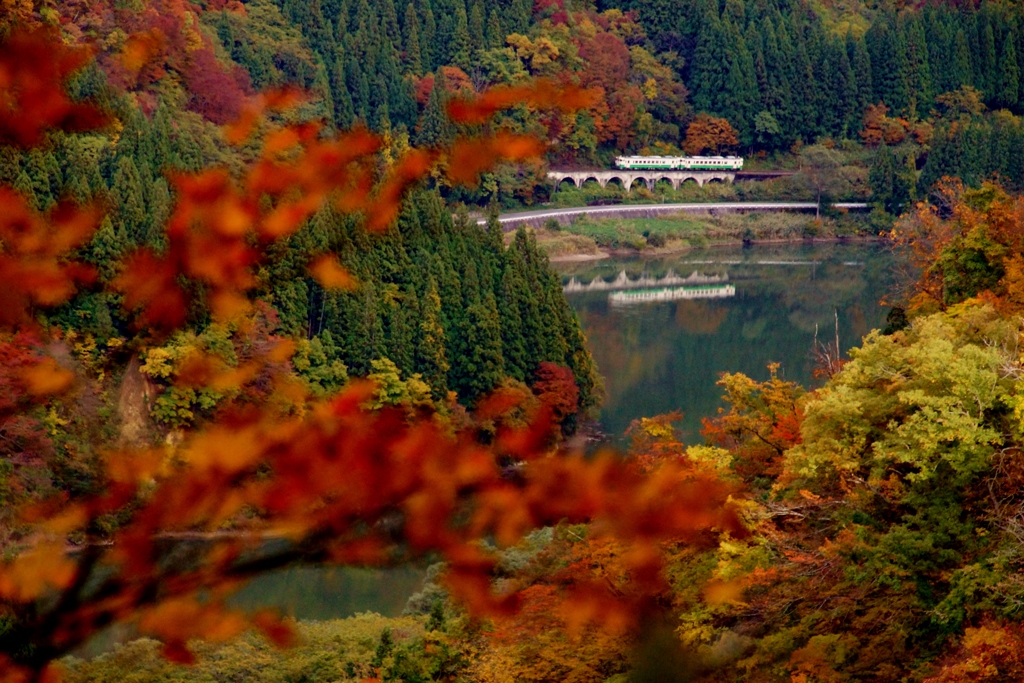 只見線めがね橋紅葉の時期 By トッシータマ Id 写真共有サイト Photohito