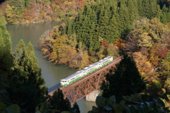 第３橋梁を渡るキハ！