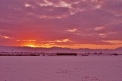 日の出間近の盆地風景！