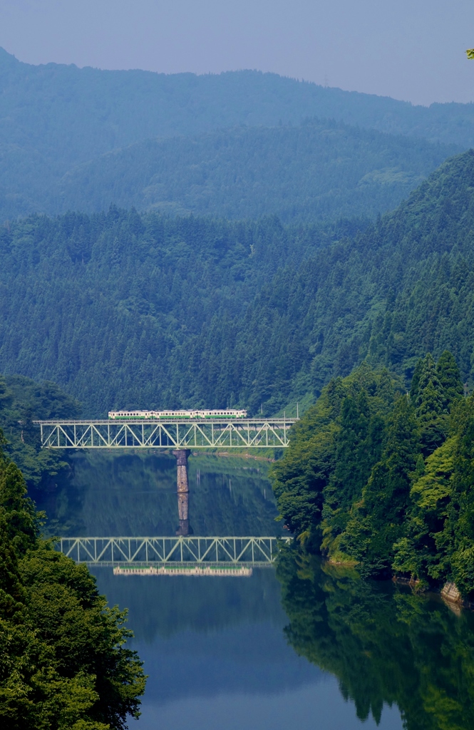 川霧はないが水鏡が・・・