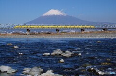 ドクターイエローと富士山！